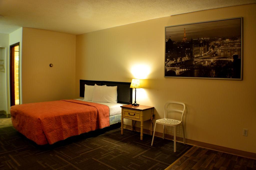 Hoo-Doo Motel Драмеллер Экстерьер фото